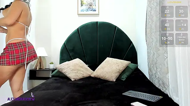 i alexanew online show from 12/17/25, 11:48