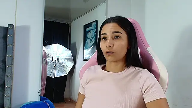 GraceWallace  online show from 04/25/26, 02:36