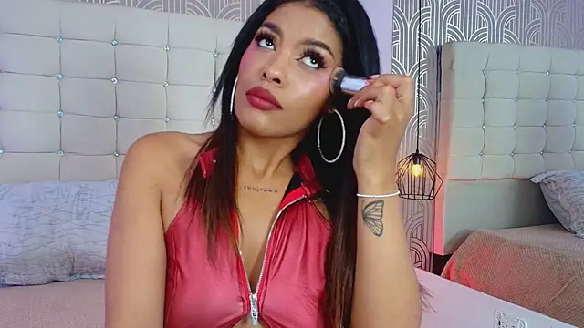 LexieBloom online show from 04/30/26, 03:57
