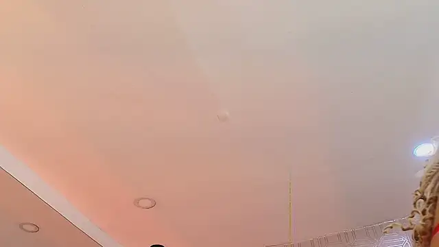 LexieBloom online show from 10/20/25, 04:03