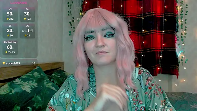 MagicPink online show from 12/15/25, 12:22