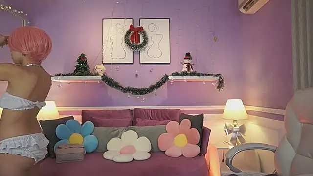 Snapshot of DahliaGrey chatting on 12/04/25, 11:42 DahliaGrey online show from 12/04/25, 11:42