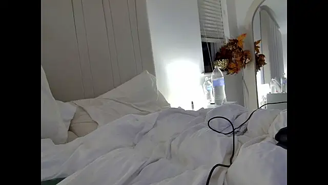 Desire-XOXOX online show from 11/05/25, 05:16