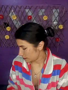 Snapshot of karinnahotdirty chatting on 09/20/25, 09:20 karinnahotdirty online show from 09/20/25, 09:20