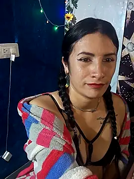 Snapshot of karinnahotdirty chatting on 04/28/26, 10:36 karinnahotdirty online show from 04/28/26, 10:36