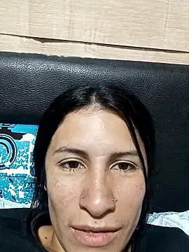 karinnahotdirty online show from 12/17/25, 10:15