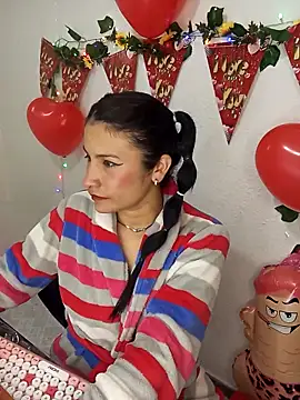 karinnahotdirty online show from 02/14/26, 09:26