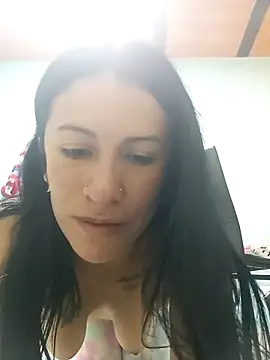 karinnahotdirty online show from 12/14/25, 04:01