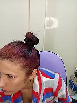 karinnahotdirty online show from 11/27/25, 11:27