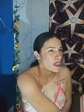 Snapshot of karinnahotdirty chatting on 05/20/26, 09:12 karinnahotdirty online show from 05/20/26, 09:12