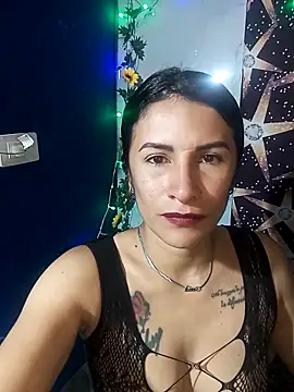 Snapshot of karinnahotdirty chatting on 04/24/26, 08:55 karinnahotdirty online show from 04/24/26, 08:55