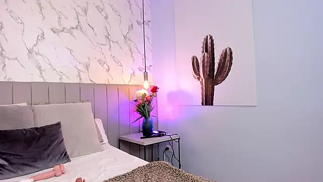 Karlla Brown online show from 03/25/26, 02:05