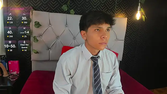 Thiago Kozak online show from 10/22/25, 12:37