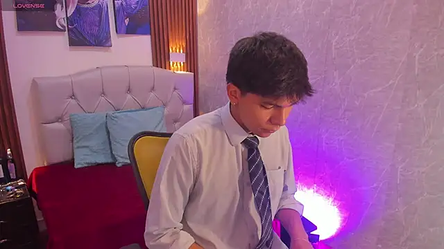 Thiago Kozak online show from 10/23/25, 01:43