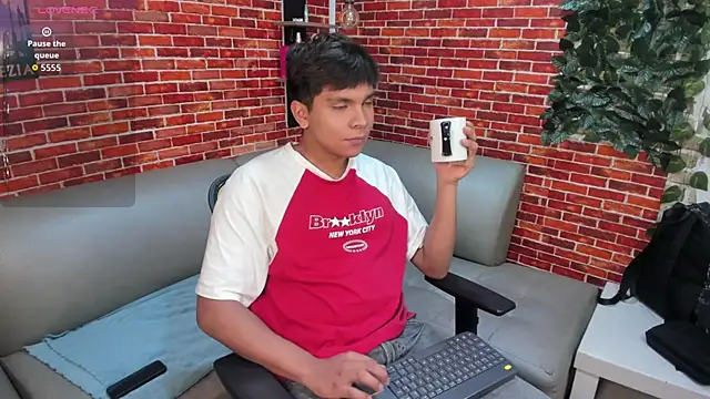 Thiago Kozak online show from 05/22/26, 01:20