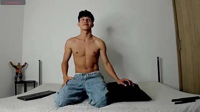 2Amateur Guys online show from 11/26/25, 11:38