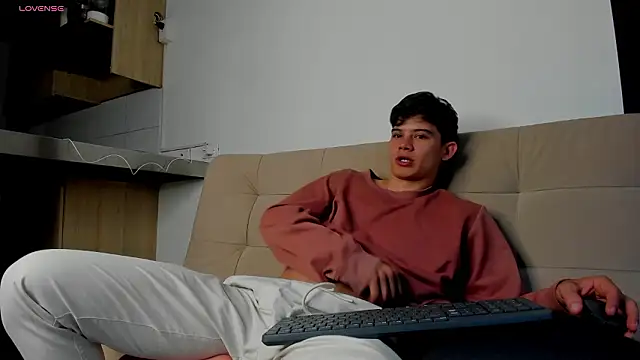 2Amateur Guys online show from 02/12/26, 11:04