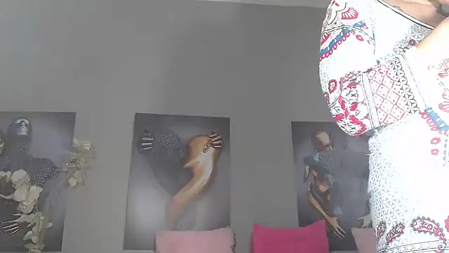 AntonellaBlanc online show from 05/08/26, 04:49