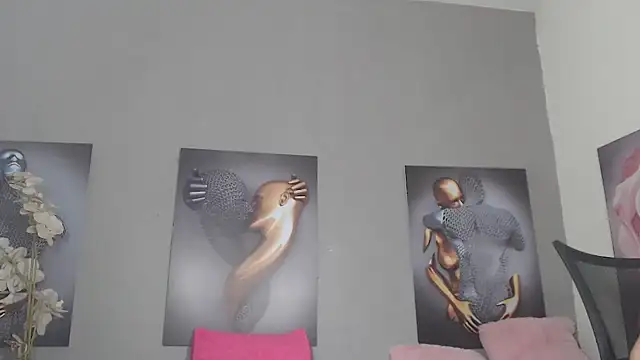 AntonellaBlanc online show from 07/07/26, 06:47