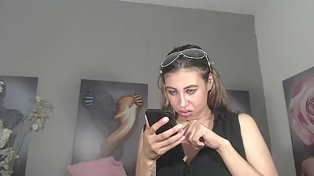 AntonellaBlanc online show from 04/09/26, 03:19