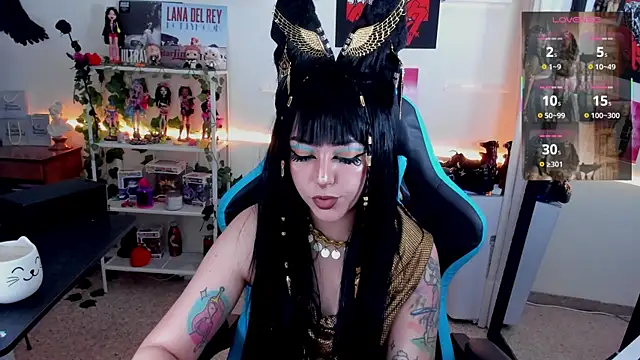 Snapshot of Makii_33 chatting on 10/15/25, 07:05 Makii 33 online show from 10/15/25, 07:05