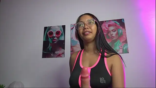 Snapshot of pocahotass_11 chatting on 10/14/25, 12:06 pocahotass 11 online show from 10/14/25, 12:06