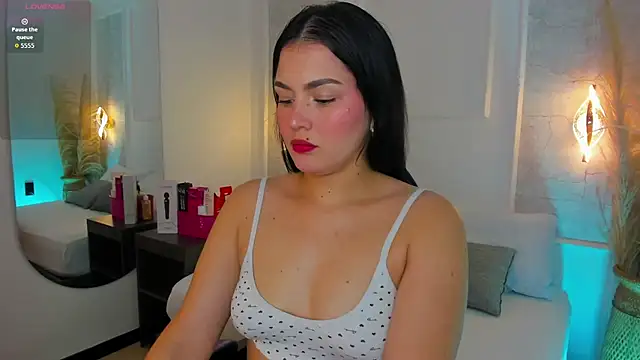 Snapshot of cristina_gallardo chatting on 07/10/26, 02:11 cristina gallardo online show from 07/10/26, 02:11
