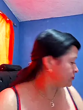 Hanna Kieran online show from 11/21/25, 07:24