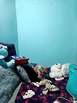 Hanna Kieran online show from 10/31/25, 03:47