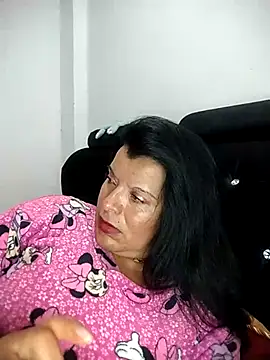 Snapshot of Hanna_Kieran chatting on 09/09/25, 02:43 Hanna Kieran online show from 09/09/25, 02:43