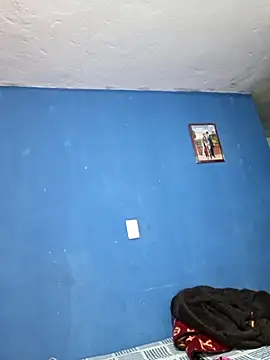 Hanna Kieran online show from 11/12/25, 01:43