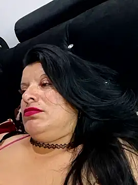 Hanna Kieran online show from 10/28/25, 02:01