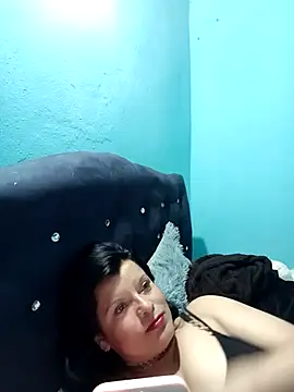 Hanna Kieran online show from 10/30/25, 03:38