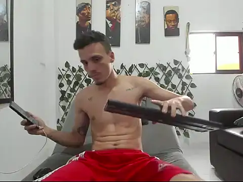 Latins Boss online show from 04/13/26, 08:35