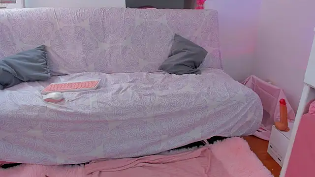 Danesacronin online show from 04/07/26, 08:32