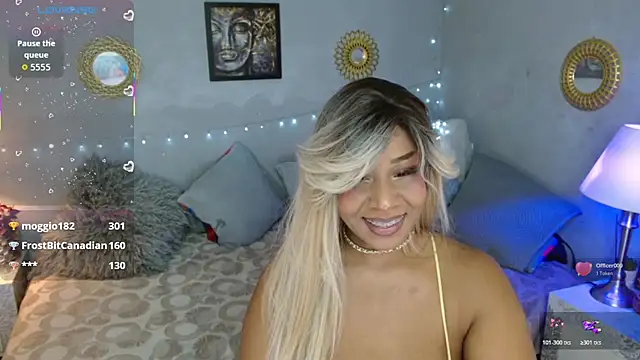 Corinndupontx online show from 03/22/26, 10:00