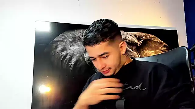 king falconer online show from 11/26/25, 03:17