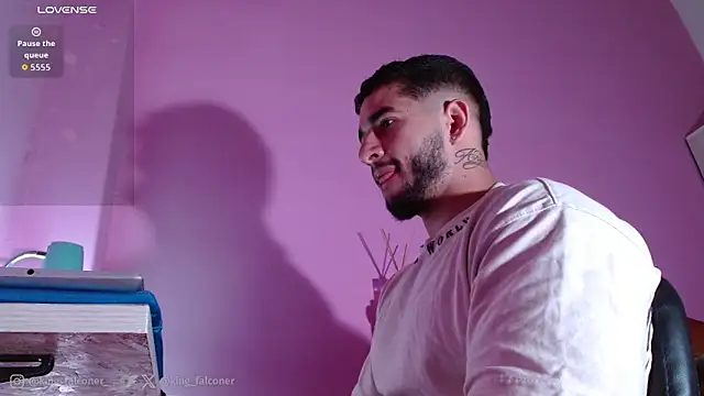 king falconer online show from 03/12/26, 08:24