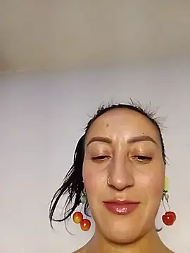 Snapshot of Oriana111 chatting on 06/15/26, 03:18 Oriana111 online show from 06/15/26, 03:18