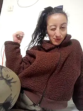 Oriana111 online show from 11/01/25, 04:41