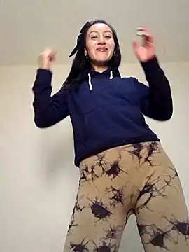 Oriana111 online show from 10/28/25, 03:51