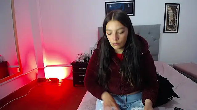 Esmeraldaa- online show from 11/08/25, 03:54