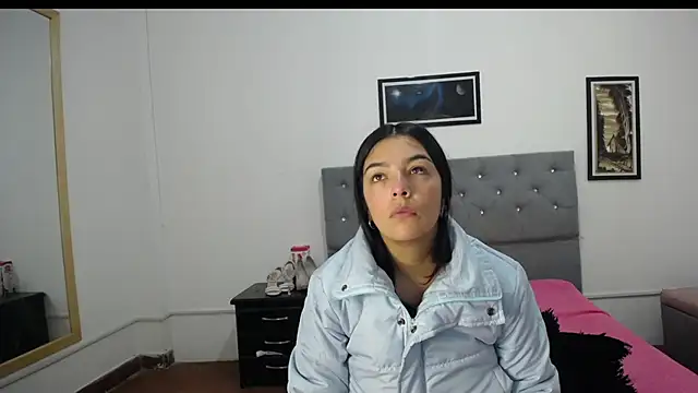 Esmeraldaa- online show from 09/22/25, 03:45