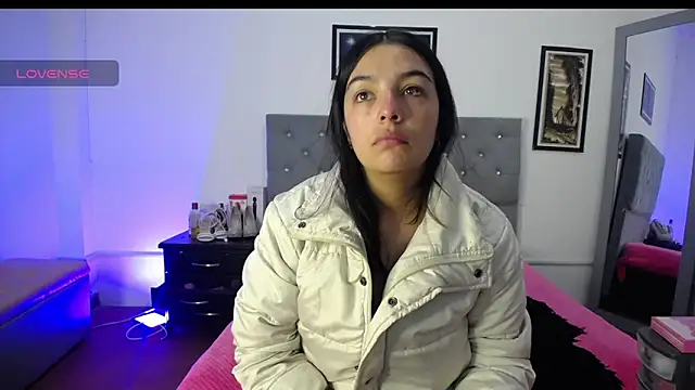 Esmeraldaa- online show from 09/09/25, 04:55