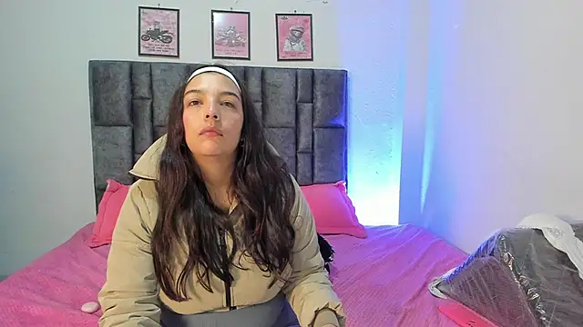 Esmeraldaa- online show from 06/03/26, 10:47