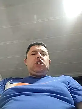 BigCristh79 online show from 11/11/25, 07:19