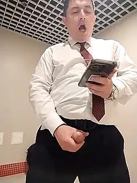 BigCristh79 online show from 04/14/26, 02:16