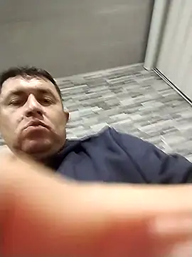 BigCristh79 online show from 11/08/25, 04:38