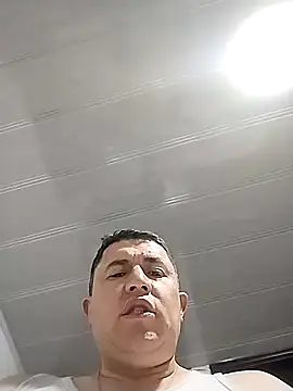 BigCristh79 online show from 11/05/25, 08:56