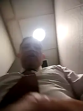 BigCristh79 online show from 10/31/25, 05:15